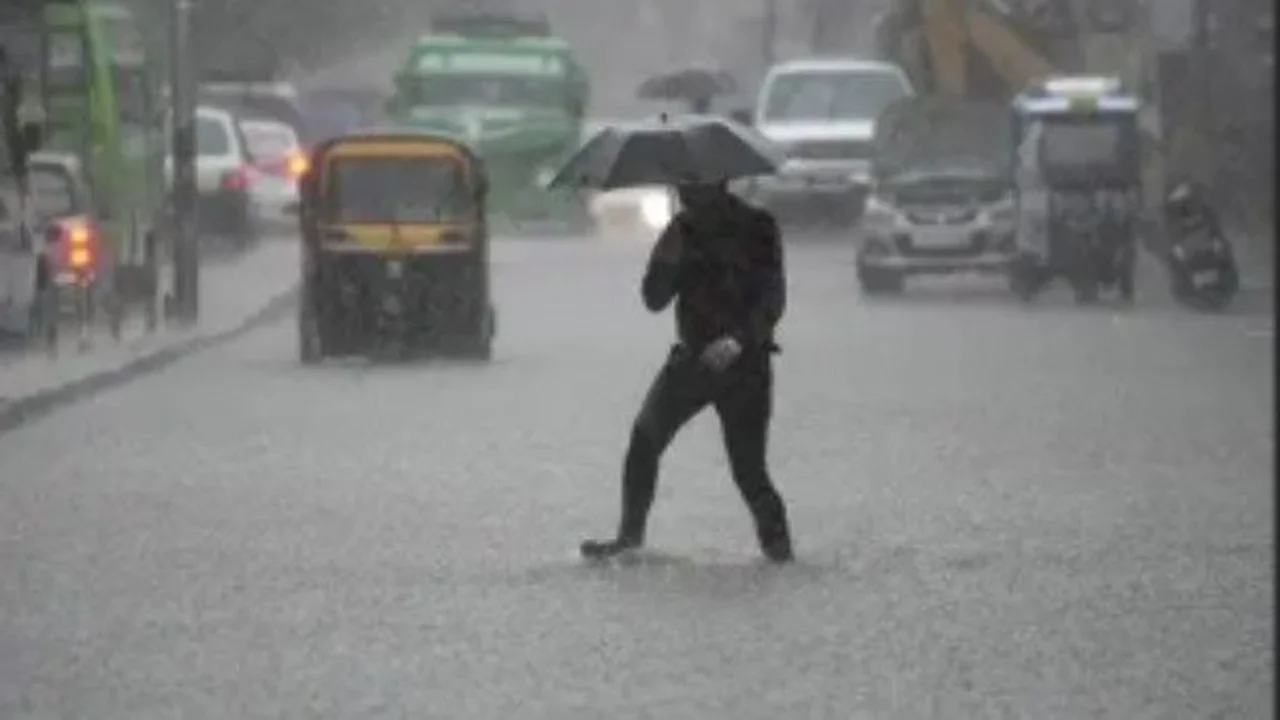 تقلبات جوية حادة تضرب البلاد بموجة أمطار غزيرة وسيول محتملة بدءاً من الثلاثاء